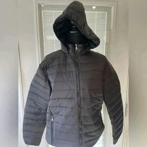 NWT RUXEN European Brand Puffer Jacket M Beautiful Black Full Zip Removable Hood